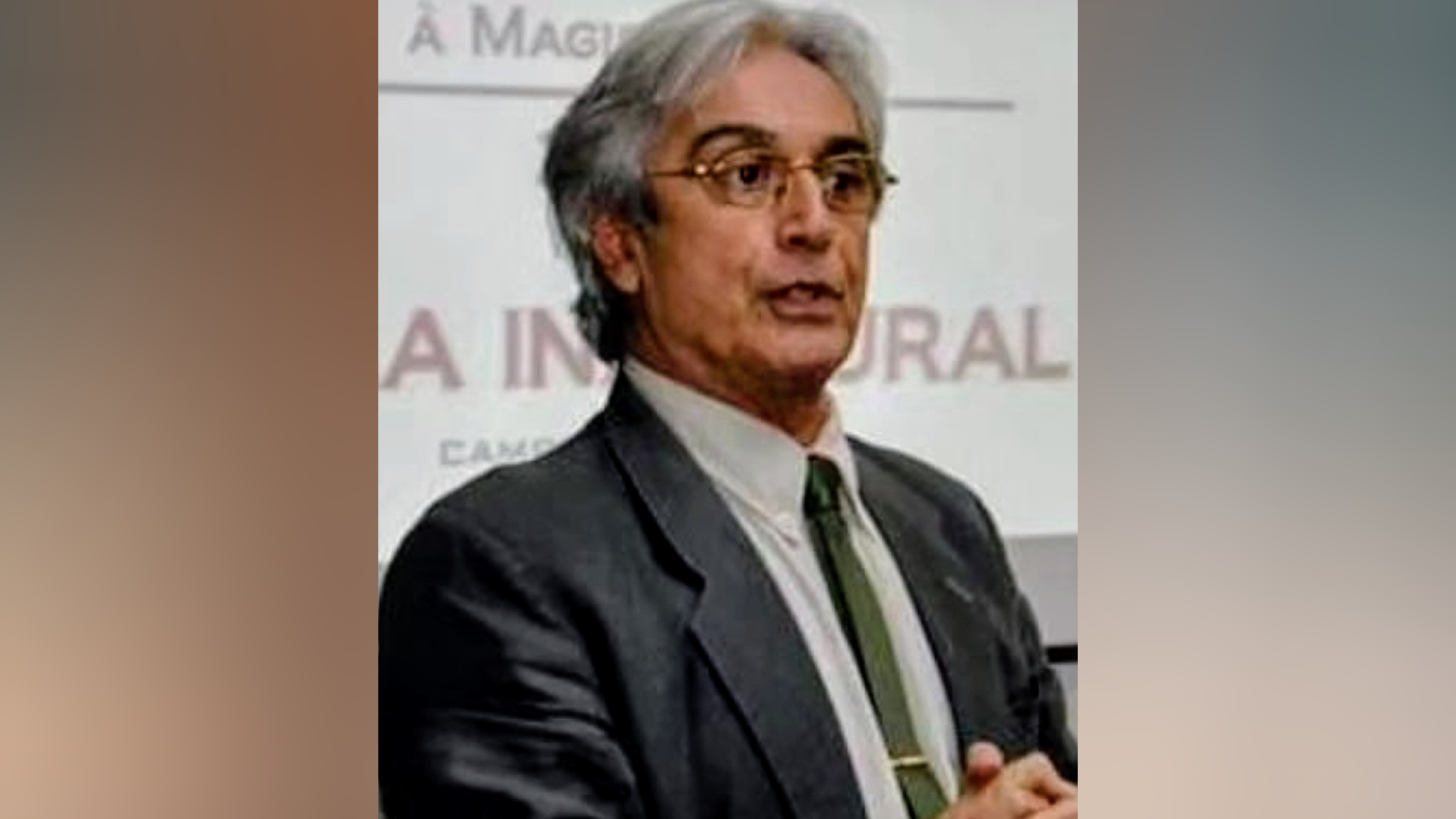 UFPB comunica, com pesar, falecimento do professor aposentado do CCJ Alexandre Belo UFPB comunica, com pesar, falecimento do professor aposentado do CCJ Alexandre Belo