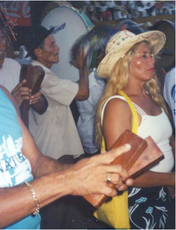 Foto das “matracas” retirado do trabalho de(ALBERNAZ, 2004)
