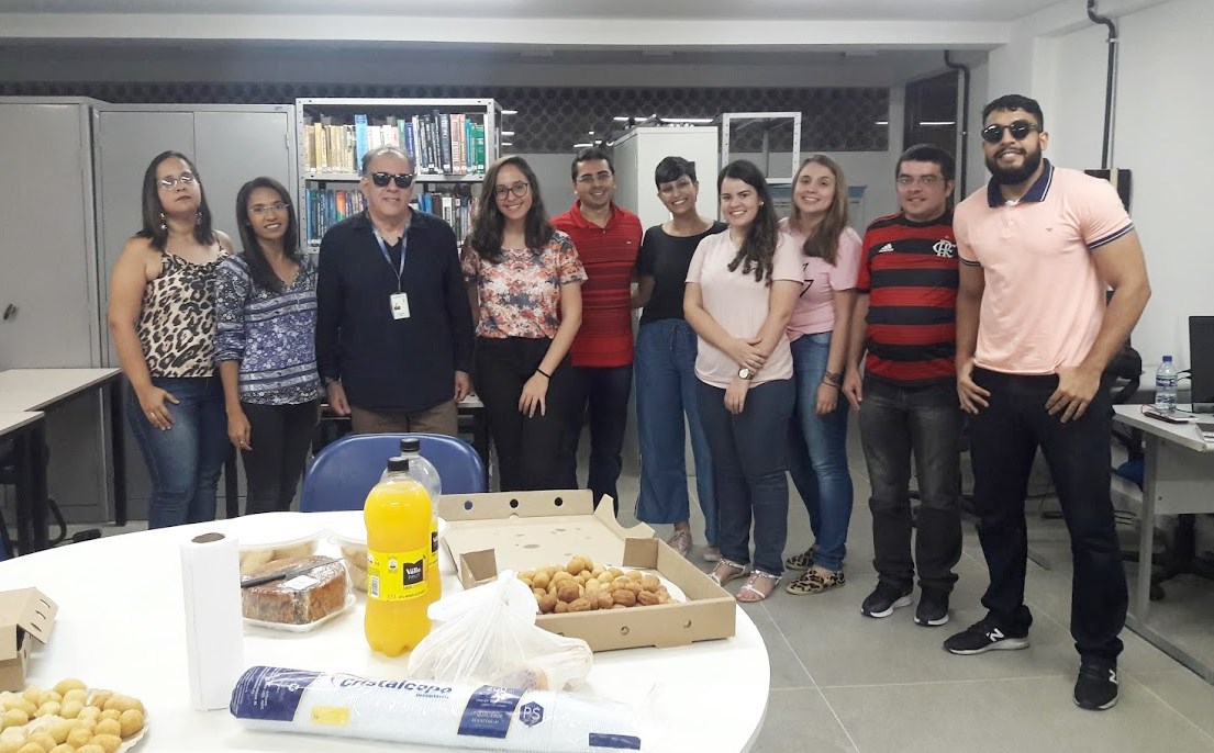 Café Dez - Todo mundo.jpg Café Dez - Todo mundo.jpg